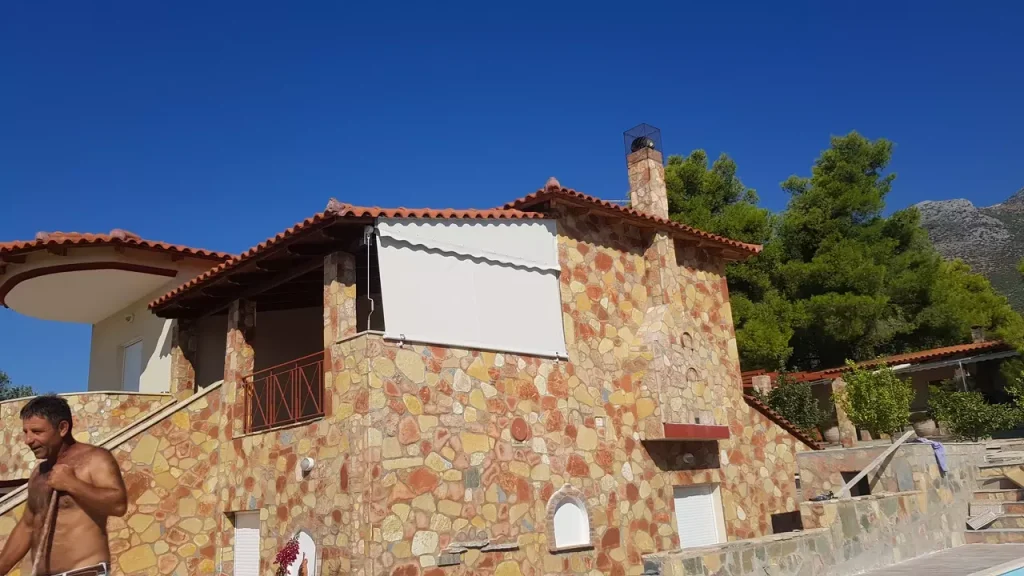 Τέντα κάθετη πλαϊνή