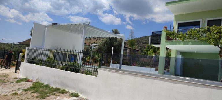 Πέργκολα Ηλεκτρική